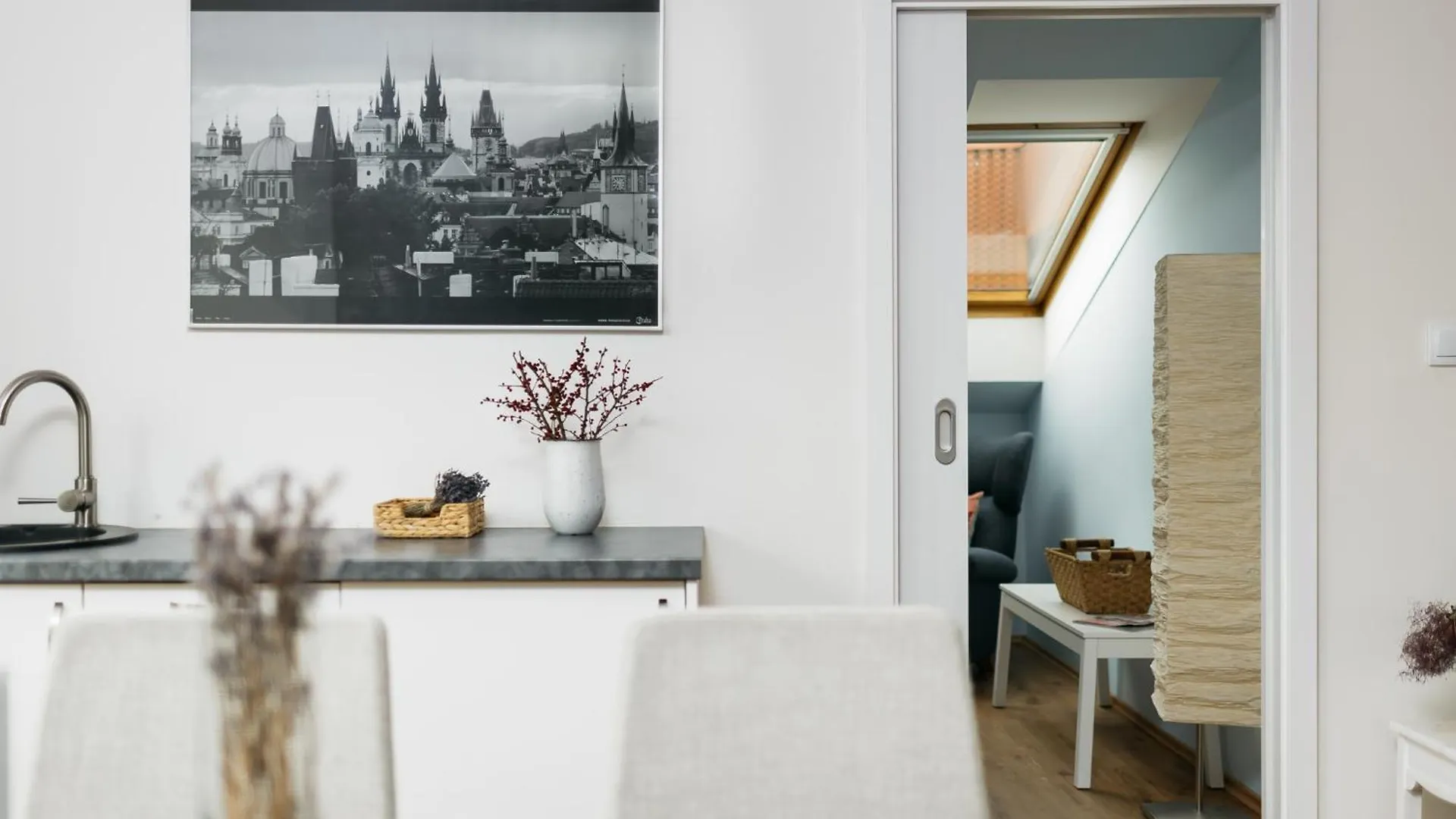Mia Cozy Apartment With Prague Castle View, Parking & Ac Çek Cumhuriyeti