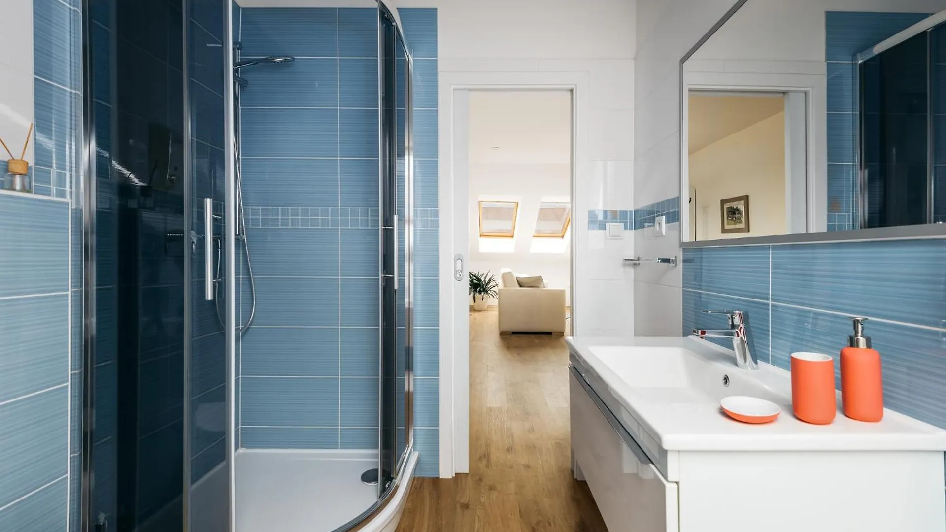 Mia Cozy Apartment With Prague Castle View, Parking & Ac